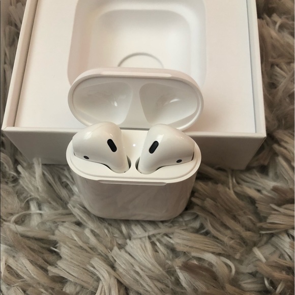 Apple AirPods 2nd gen